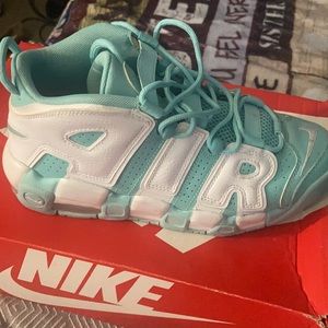 Nike Air More Uptempo Tennis Shoes Sneakers